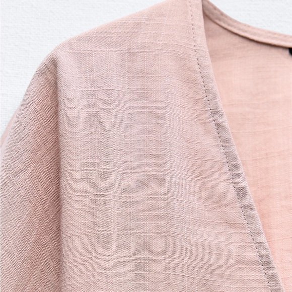 NWT. Zara Chalk Pink Viscose Blend Textured V-Neck Wrap Kimono. Size M-L. - Picture 10 of 13